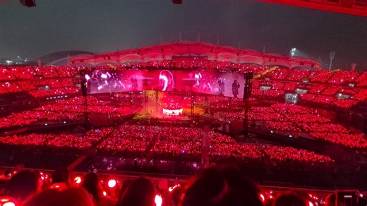 RT AND REPLY 💜THANK YOU BTSPROUD OF BTS WE PURPLE YOU#BTS_WORLDTOUR_ARIRANG