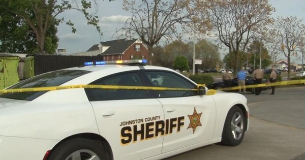 Witnesses say robbery attempt led to shooting in Johnston County