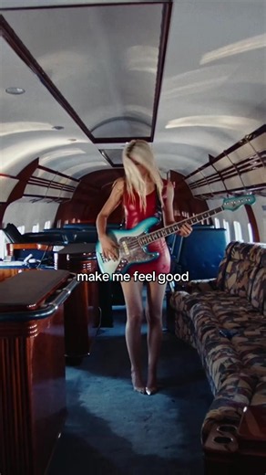 Performing 'Feel Good' on a Vintage DC Plane — New Disco Funk Single