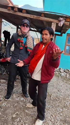 Kada Dohori Battle: La Comedia Electoral