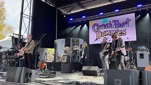 Mmm Mmm Mmm Mmm - Crash Test Dummies