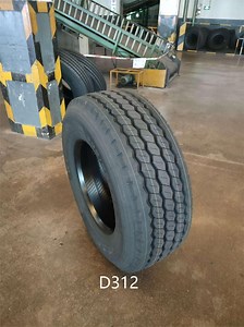 [Hot Item] 315/70r22.5 295/80r22.5 315/80r22.5 12.00r24 10.00r20 China All Steel Radial TBR OTR Bias Tubeless Tire Light Truck Tyre with Cheap Price