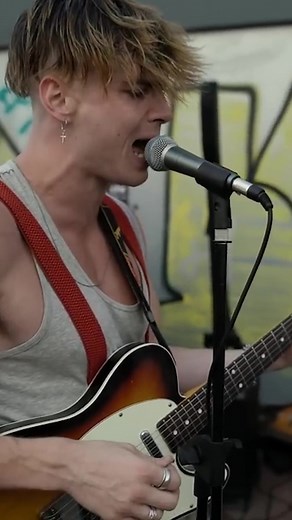 Ren Makes Music: Live Performance Highlights