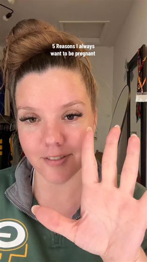 Jess on Instagram: "Pregnancy has been pure bliss and watching my husbands past traumas from his first marriage heal in this part of our journey has been downright incredible. #firsttimemom #pregnant #dayinmylife #pregnantlife #agegap #relatable"