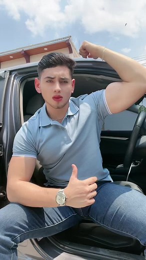 Engaging Car Conversations: Hand Gestures Explained