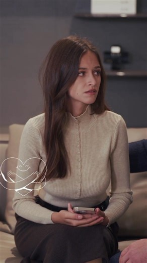 Marry The Wrong Bride EP 8&9 Bianca Anderson has been contracted by her father to marry Angelo de Rossi, the heir to the Rossi multimillion company since she was just a child. But growing up to be an independent woman, she finds it off to marry a man she has never seen before. She tricks her twin sister, CAMILLA Anderson, into taking her place a few days before the wedding. On the wedding day, Bianca is shocked to see a very handsome man at the end of the aisle. Desperately, she asks Camilla to 