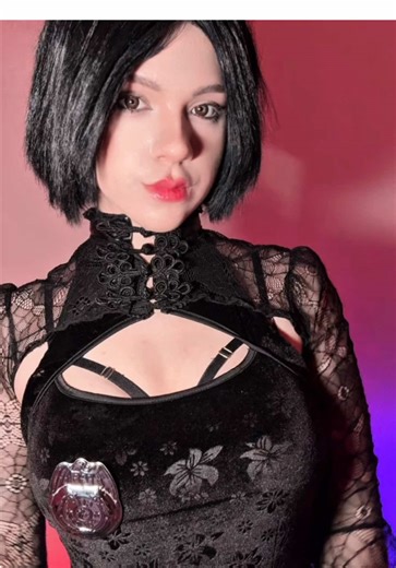Goth Cosplays: Embrace Your Dark Side