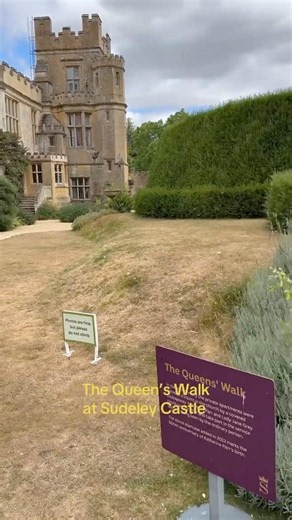 The Queen’s Walk at Sudeley Castle. #uktravel #castle
