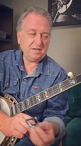 Jens is back talking about capos today! How to position it, how tight they should be and more! What is your favorite capo? #banjotips #jenskruger #deeringbanjos #capo | Deering Banjos