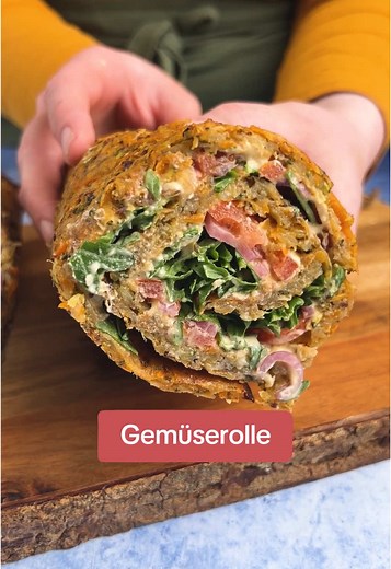 Vegane Gemüse-Rolle mit Leinsamen-Eiersatz