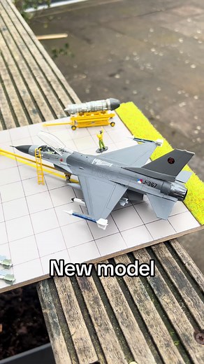 Revell Model F16: A Classic Build Experience
