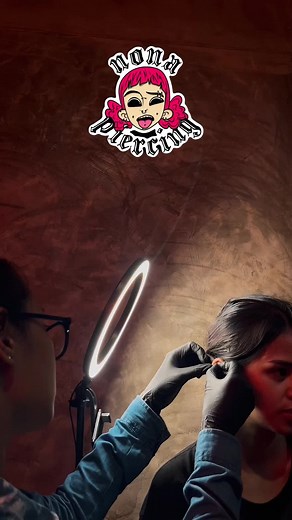 flat & 2nd lobe piercing 🤟🏼✨ #fakesituation⚠️ #fakesituation #nonapiercing #piercingambon #piercinglovers