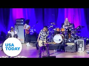 Johnny Depp performs alongside Jeff Beck in UK as trial verdict awaits | USA TODAY