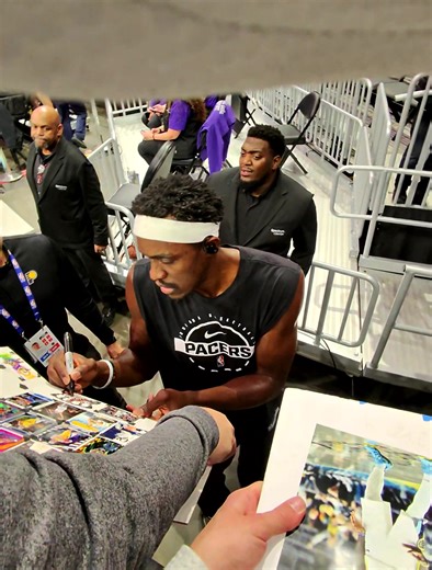 Pascal Siakam signs a photo for me #autograph #blowthisup #nba #fyp #pov