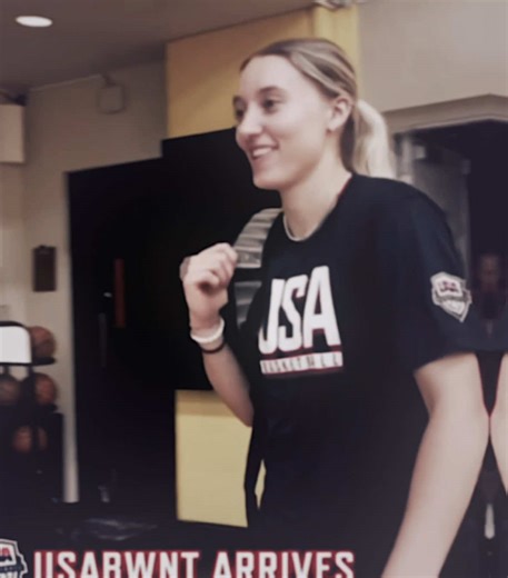 me , brae & shay got fans now like okay 👀👀 #pmblvrss #uconnwbb #xzybca #spam #paigebueckers