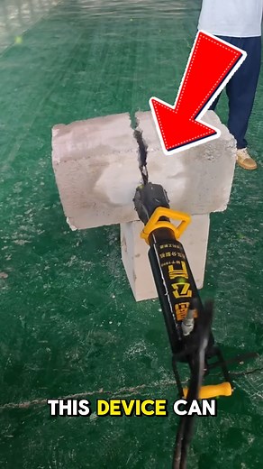 5.6K views · 14 reactions | High-Power Rock Splitting Tool This powerful rock-splitting tool makes breaking large stones fast, safe, and efficient. Ideal for construction, mining, and landscaping projects, it reduces labor and saves time while ensuring precision. A game-changing solution for heavy-duty stone work and industrial applications. Credit : @ mining.machinery5 @ DardaGmbH #ConstructionTech #HeavyMachinery #MiningInnovation #Technology #TechInnovation | Tech Reels | Facebook