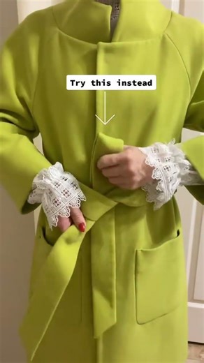 The belt hack you havent seen styletipsforyou stylehack... #Shorts #petitelife_incolors