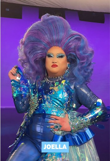 This season, it's sink or swim 🌊 #DragRace Season 17 premieres FRIDAY JAN 3 at 8p on @MTV 👠 #RPDR #dragqueen #drag #ruveal #meetthequeens #dragrace17