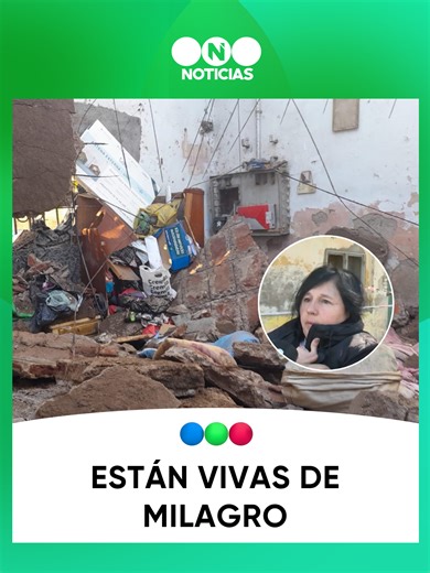EL TECHO SE VINO ABAJO 📍 El derrumbe de una vivienda en barrio Müller durante la madrugada de este viernes dejó a dos mujeres atrapadas bajo los escombros y generó momentos de extrema tensión. El hecho ocurrió cerca de las 4:00 en una casa de calle Diego de Torres al 600, cuando el techo de una habitación colapsó por completo. 🗣️ “Fue como una explosión. No quedó nada del techo”, relató la mujer, quien logró respirar porque parte de su rostro quedó al descubierto, mientras su hija permanecía c