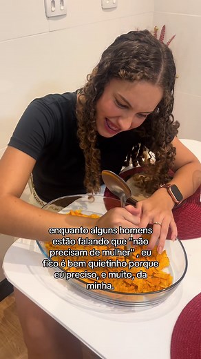 Preciso da minha namorada — Trend de casal (short)