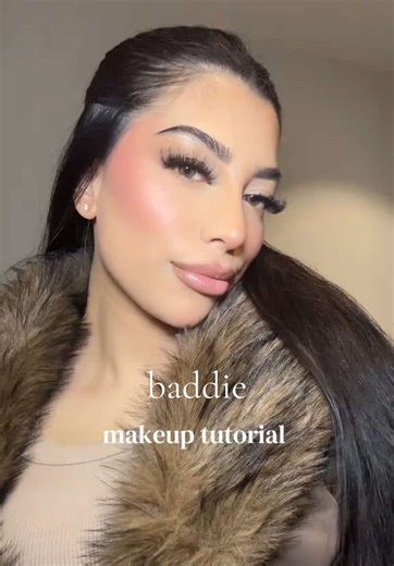 baddie makeup tutorial 👀 products listed below @Anastasia Beverly Hills brow dip @Huda Beauty colour corrector @makeupforever he glow foundation @Too Faced concealer @Makeup By Mario contour stick @PLOUISE @Haus Labs blush @Charlotte Tilbury pressed powder @hudabeauty loose powder @Benefit Cosmetics bronzer @M·A·C Cosmetics @hauslabs blush @makeupbymario neutrals eyeshadow palette @Diorbeauty highlighter palette @Sephora Collection setting spray #makeuptutorial #baddiemakeup #glammakeup #makeup