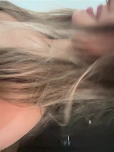 izzy (@_poison1vy)’s videos with original sound - Twirl TV