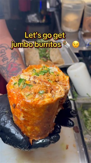 Did you say you were eating healthy this week?? Technically… this is healthy. We call it our Mexican protein bar 🤣 A jumbo burrito wrapped in a warm cheese blanket & stuffed with all your favorite things — and no, it doesn’t get much better than this 😉 Pull up for the best food in Houston & our last Happy Hour of the week (2-5PM) 🔥 we’ll save you a seat 🌮🍻 #fyp #HoustonEats #TequilaVibes #houston #houstontx #houstonfoodies #bestofhouston #houstonfoodbloggers #donaletishouston #houstonbar #n