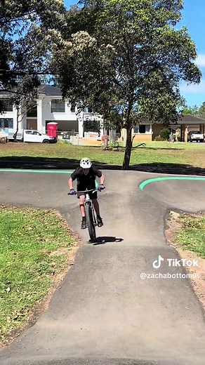 Lowk fast? #crestwood #pumptrack #fast #bike #speed @Tom ™ @Rubber Side Down