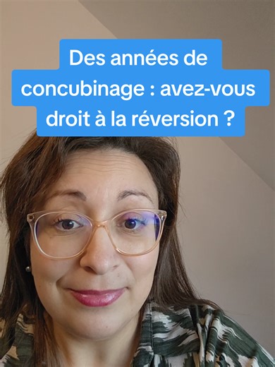 Vous avez construit une vie à deux : maison, enfants, projets… mais sans mariage. Et là, gros point d’attention : la règle est très claire. ✅ Agirc-Arrco (retraite complémentaire) : le concubinage et le PACS n’ouvrent pas droit à la pension de réversion. ✅ Assurance retraite (retraite de base) : même règle ➡️ Peu importe la durée de vie commune, et même en présence d’enfants : sans mariage, pas de réversion. 📌 Partagez cette vidéo 💬 Dites-moi en commentaire : vous connaissiez cette règle ? #re