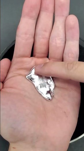 Gallium: The Metal That Destroys Aluminum ⚠️