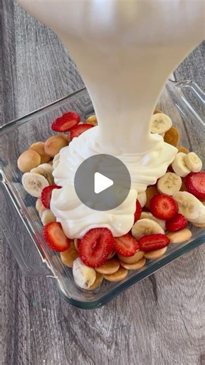 Shalean Ghitis 🌈👭🏻 on Instagram: "🍓STRAWBERRY CRUNCH BANANA PUDDING 🍌 It’s almost summer you know what that means, strawberry recipes 😍😍 Pudding: 3oz box banana cream instant pudding 2 cups whole milk 8oz cream cheese (room temp) 14oz can condensed milk 3-4 bananas sliced 1 cup sliced strawberries 1 1/4 cup heavy whipping cream 1/2 box Nilla wafers (I used mini) Topping: 1/2 cup all purpose flour divided 1/2 cup room temp butter divided 3oz box vanilla instant pudding 3oz box strawberry j