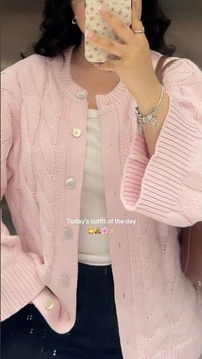 OOTD in Sweden 🇸🇪 I’m OBSESSED with this cardigan 🌸😭 | Gina Tricot Outfit