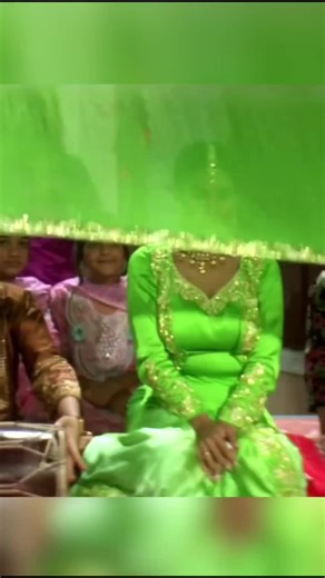 The Story Behind 'Mehndi Laga Ke Rakhna' in DDLJ