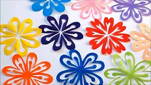 These are so beautiful and cheerful! FIND OUT MORE http://www.pinkstripeysocks.com/2015/04/how-to-make-colorful-kiragami-flowers.html | Red Ted Art