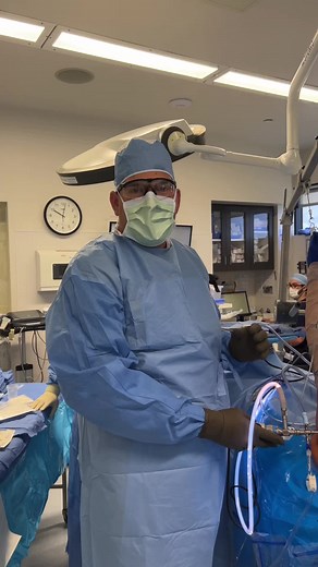 Shoulder arthroscopy is a minimally invasive surgical technique that allows us to examine and treat the tissues inside or around the shoulder joint using a tiny camera called an arthroscope 💪#orthopedics #shoulderpain #surgeon