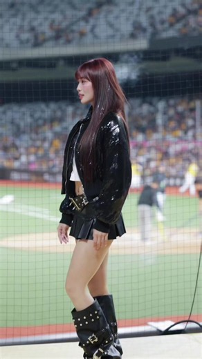 20260523台北大巨蛋 維尼首次中場solo 超帥！超炸！ @ʕ⁵²¹⁰ʔ維尼winnie🍯《2/14生日慶🎂💛》 #winnie #passionsisters #中信兄弟啦啦隊 #台會跳了 #維尼