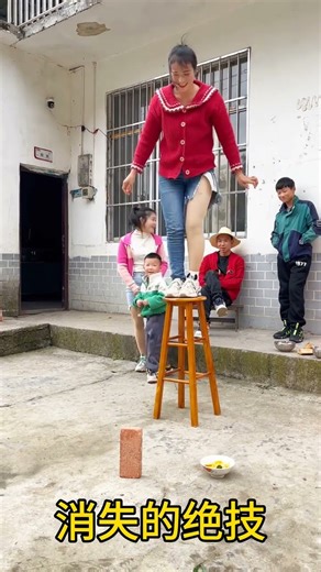 精彩表演不断上线，直接把路人朋友都看得一头雾水，太精彩了#魔术