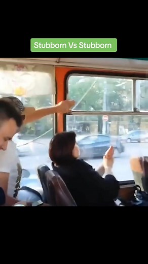 Bus Arguments: Hilarious Stubbornness on Public Transport