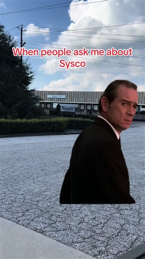 100% physical work 😂😭😭 #sysco #warehouse #work #orderpicker #orderselector #selecting #syscodriver #worklife