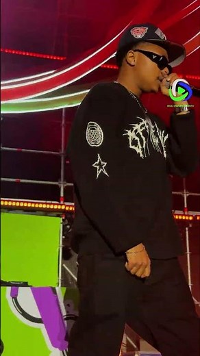 A-Reece's DJ played the wrong beat for his grand entrance, and he decided to walk in AGAIN! 😂