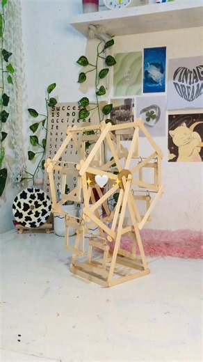 DIY Ferris Wheel Craft for Creative Home Decor