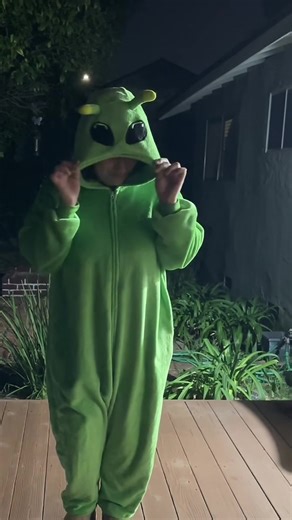 Cómo vestir de alien para Halloween siendo mexicana