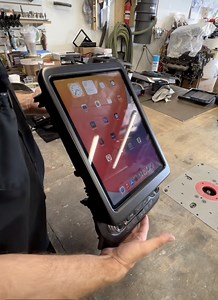 Goodbye, CarPlay and Android Auto: iPad Pro Installed in Ford F-150 Looks Magical