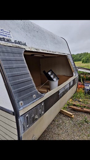 Om man inte har projekt så ta emot en gratis husvagn! | Pelle Nordell