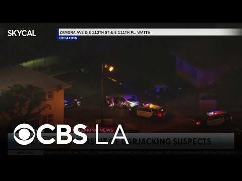 Carjacking suspects bail from car after high-speed chase through South Los Angeles