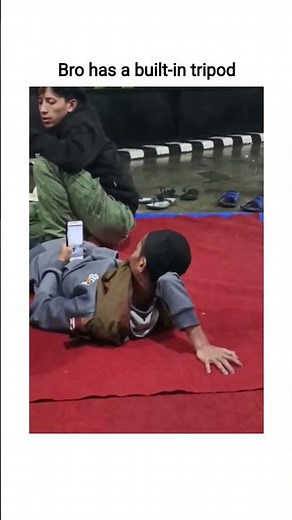 bro has a built-in tripod #memes #funny #shorts #comedy