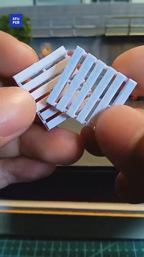 Wood Palette Tutorial for Miniature Dioramas