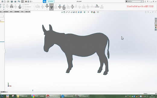 用R2V把图片转为CAD，再导入到SolidWorks中