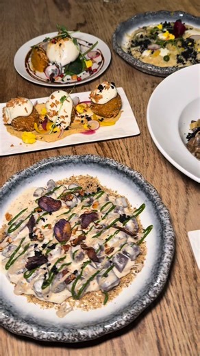 ON MANGE OÙ À LYON ? 😋 - Food Lyon on Instagram: "Un restaurant italien incontournable à Lyon avec une cuisine moderne 🇮🇹 C’est chez @mimo_lyon7 que ça se passe ! Gnocchis, risotto, pâtes, raviolis… Tout le monde va KIFFER cette adresse. Ici, tout est fait maison avec des produits frais, les recettes sont travaillées ✌️ ❤️ Gros coup de coeur pour les gnocchis frits farcis à la truffe _______________________________ MIMO 📍 14 Rue de la Thibaudière, 69007 Lyon 🕞 Lundi & dimanche : 11h30-23h00