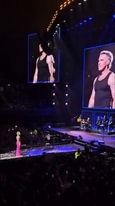Robbie Williams homenajeó a Soda Stereo - Buenos Aires 2/10/2026 - #shorts #demusicaligera #cerati